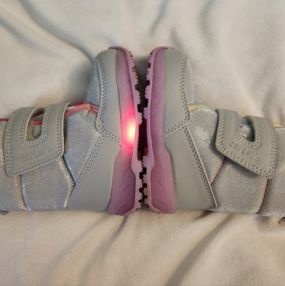 Carters size 5 Grady light up velcro snowboots - Picture 8 of 12